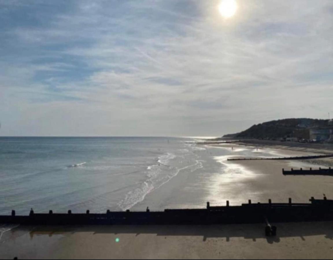 Sea View, Beach Road, Кромер Экстерьер фото